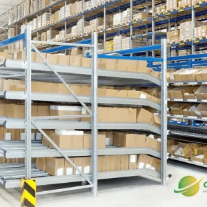 Kệ con lăn trong warehouse