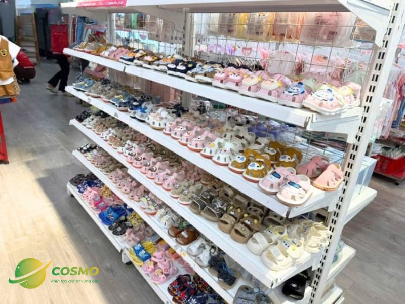 Kệ lưới để giày dép trẻ em