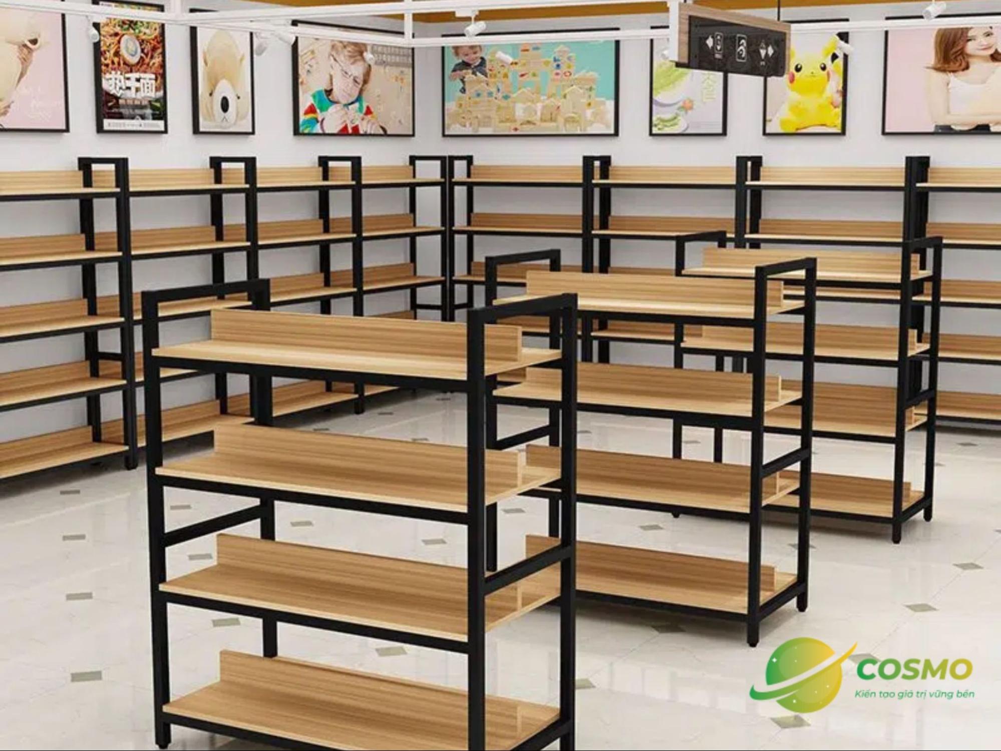 Kệ giúp không gian trưng bày trở nên gọn gàng, thu hút hơn
