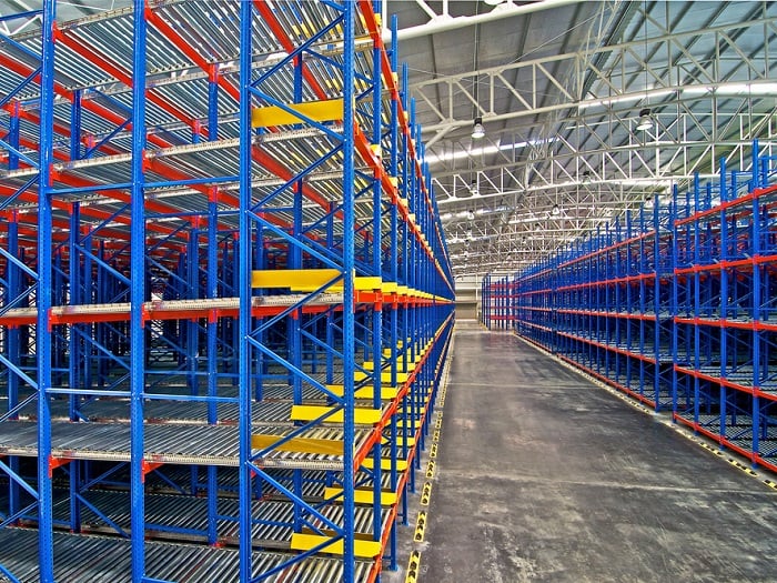 Kệ Carton Flow Rack là gì? Cấu tạo, nguyên lý hoạt động và ứng dụng trong kho hàng