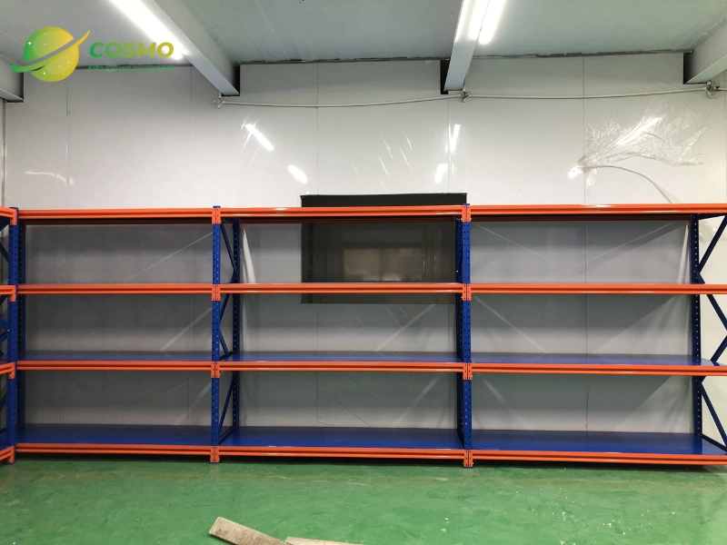 Mỗi mâm tầng kệ trung tải có thể chịu tải trọng lên tới 800kg