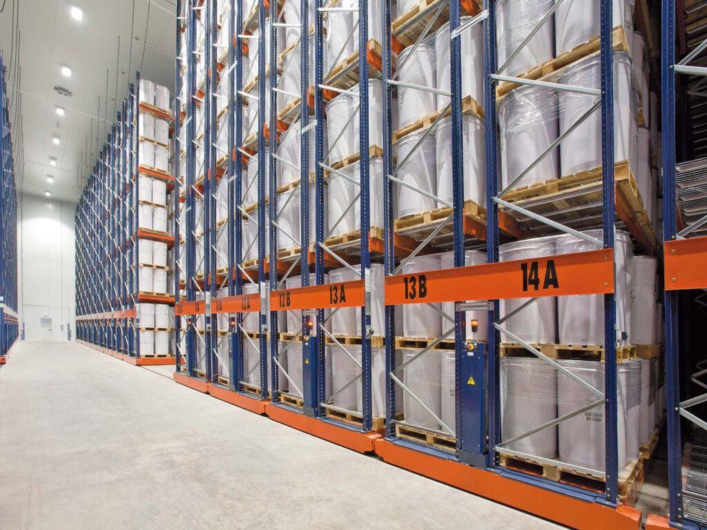 Kệ Mobile Rack là gì? Giải pháp tối ưu không gian kho hiện đại