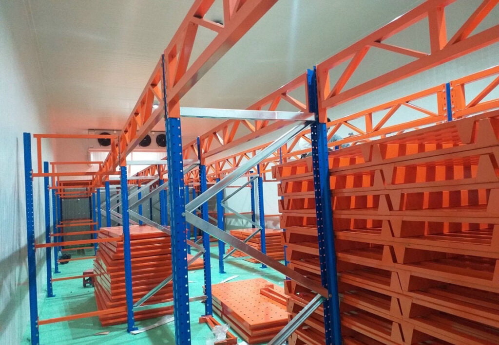 Ưu điểm của kệ sàn Mezzanine trong quản lý kho hiện đại