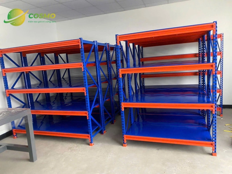 Kệ trung tải 4 tầng dài 2m x rộng 0,5m x cao 2m 