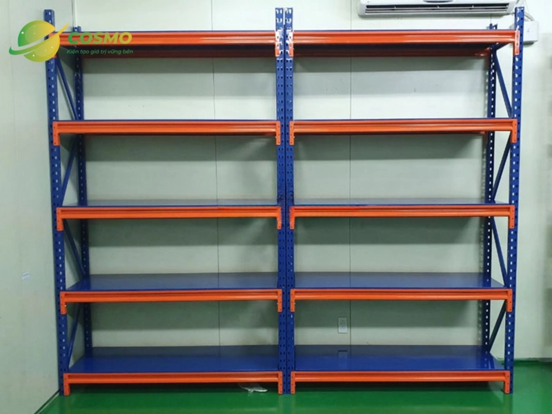 Kệ trung tải 5 tầng giúp tối ưu không gian với khả năng lưu trữ vượt trội 